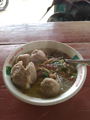 Bakso dan Soto Daging Sapi Pak Kumis
