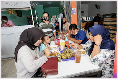Bakso dan Soto "Legendaris" Mas Edy Putra Solo