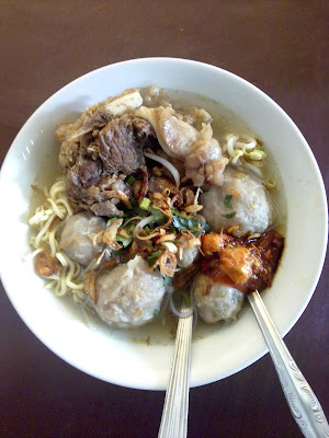 Bakso Granat Perempatan Kaliwedi-Sawangan