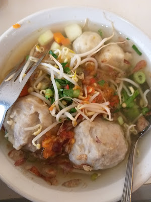 Bakso Ikan Depan YPE Pak Parno
