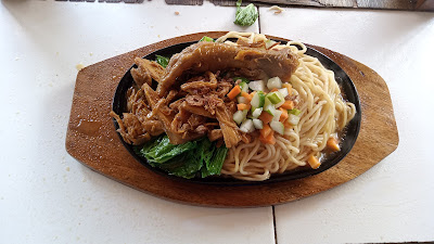 Bakso jumbo dan mie ayam Afifah