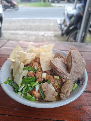 Bakso & mie ayam 99 maos kidul