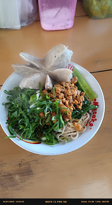Bakso mie ayam ceker "SEHATI"