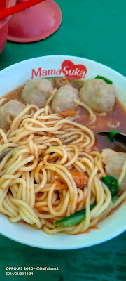 Bakso & mie ayam lumayan
