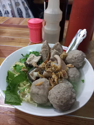 Bakso & Mie Ayam Pak Joko (cab. Pasar Gede Cilacap)꧋ꦧꦏ꧀ꦱꦺꦴꦣꦤ꧀ꦩꦶꦪꦺꦄꦪꦩ꧀ꦥꦏ꧀ꦗꦺꦴꦏꦺꦴ(ꦕꦧꦁꦥꦱꦂꦒꦼꦣꦺꦕꦶꦭꦕꦥ꧀)