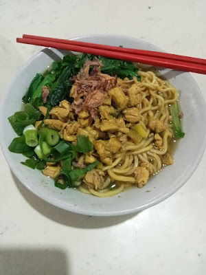 Bakso & Mie Ayam P.L.O (Panas, Lezat, Oke)