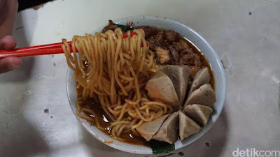 BAKSO & MIE AYAM PODOMORO PAK KUMIS