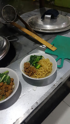 Bakso solo dan mie ayam Mas Ricky