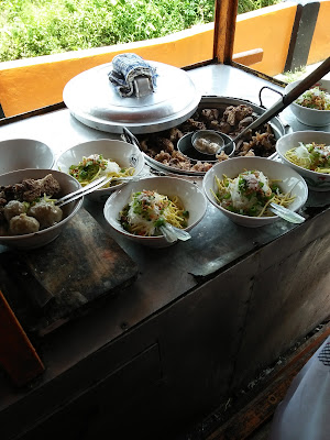 Bakso tetelan YS. Maknyuss.. Pusat