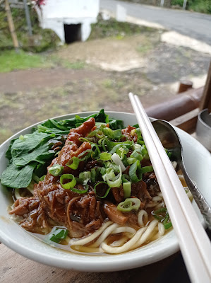 BAKUL BATAGOR DAN MIE AYAM