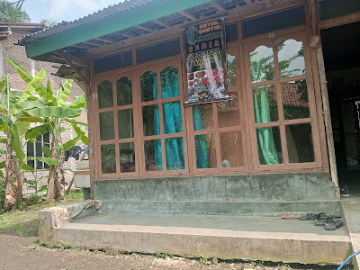 Bakul cacing sutra wangon