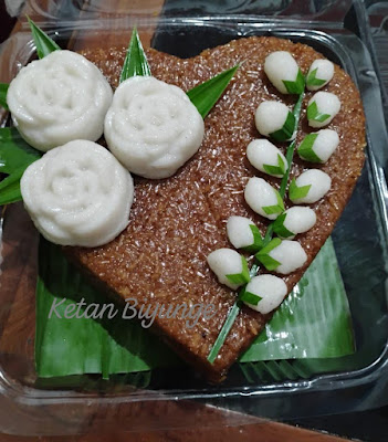 Bakul Ketan, Wajik, dan kue jajanan pasar