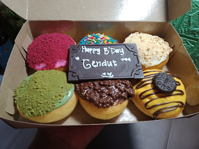 Bakul Susu & Donat