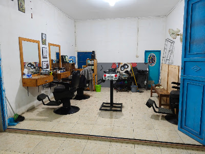 BARBERSHOP Perintis