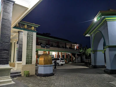MI Al-Ma'arif Tambakreja