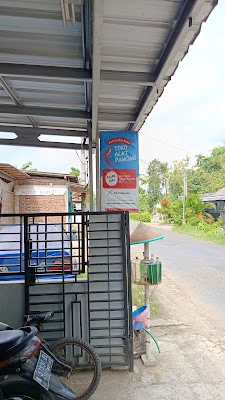 Toko Alat Pancing Sinar Giri