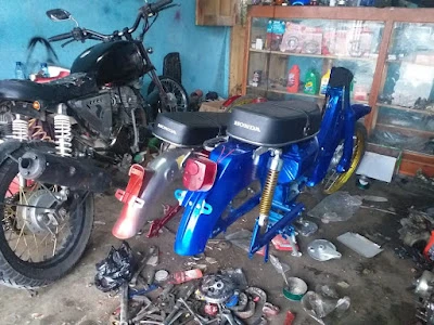 BENGKEL MOTOR MBURI PASAR