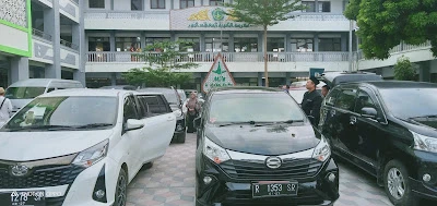 Rental mobil + supir