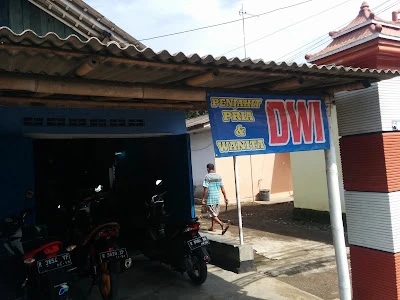 Penjahit Pria & Wanita Dwi
