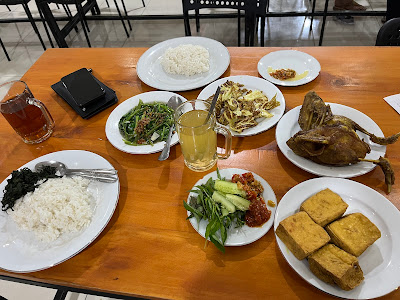 Bebek & Ayam Kampung MAS BUDI