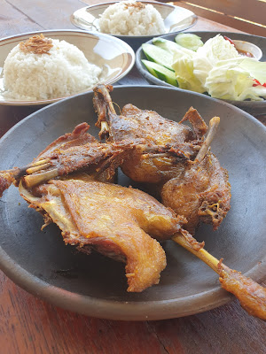 Bebek goreng Lik Cip Cilacap