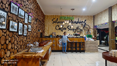 Bening Coffee Shop