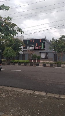 BlackBox Restoran & Karaoke Purwokerto