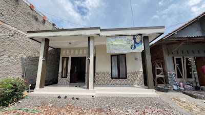 Bu Ijah Penjahit
