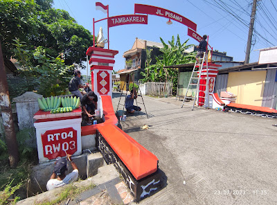 "Bu Riy" Soto Ayam Dan Tahu Masak