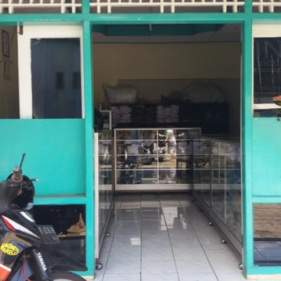 Toko seragam sekolah kezo