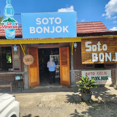 Lesehan ayam geprek putra serayu bonjok