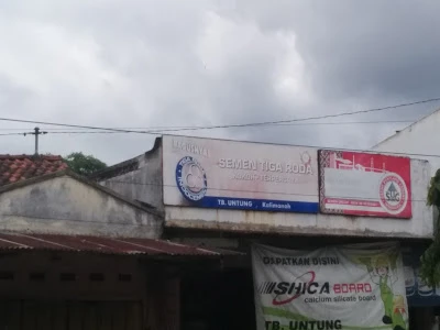 Toko Besi Untung