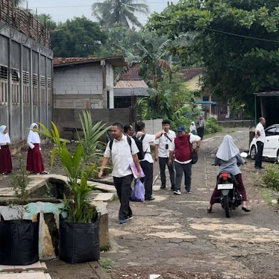 MTs Riyadush Sholihin Purwareja Klampok