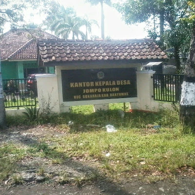 Kantor Kepala Desa Jompo