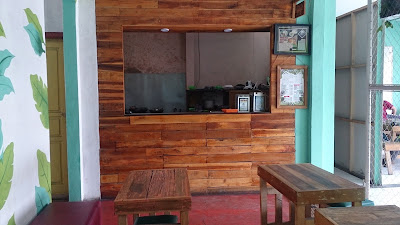 Cafe 17 (Seventeen)