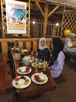Cafe Angkringan HipHop Purbalingga