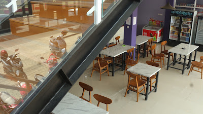 CAFE UNGU
