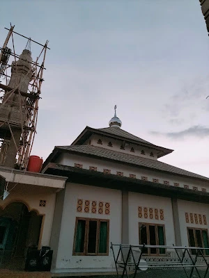 Mesjid Qotrul Yaqin (KH. Ahmad Pardi S.)