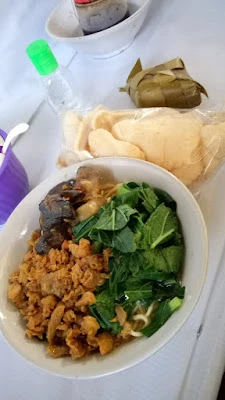 mie ayam pahlawan
