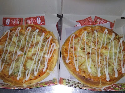 La Pizza Widarapayung Wetan