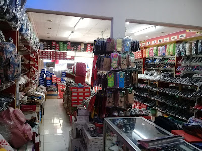 CHABIE STARS PAKAIAN/SANDAL/SEPATU.
