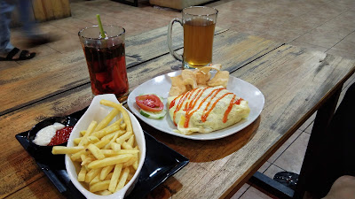 Clovis Cafe & Accessories