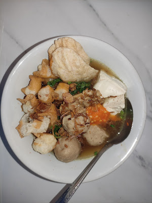 Cuanki dan soto mamah depi