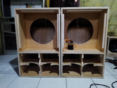 Custom box speaker karet gas