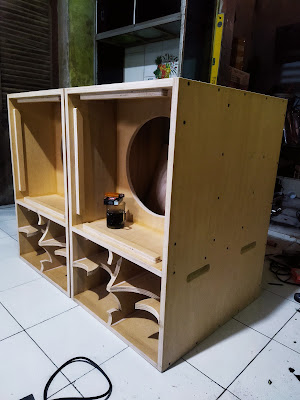 custom box speaker/sound