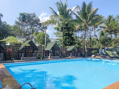 Kolam renang tuk sewu