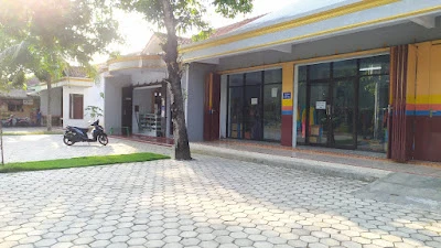 MEGATREND Seragam Sekolah - Baju - Pakaian - Hijab - Sarung
