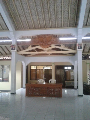 Balai Desa Karangputat