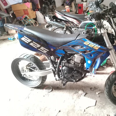 NAN'S GARAGE PWT