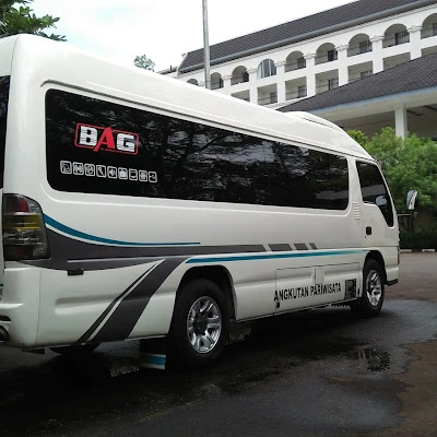 Rental Mobil Saroni